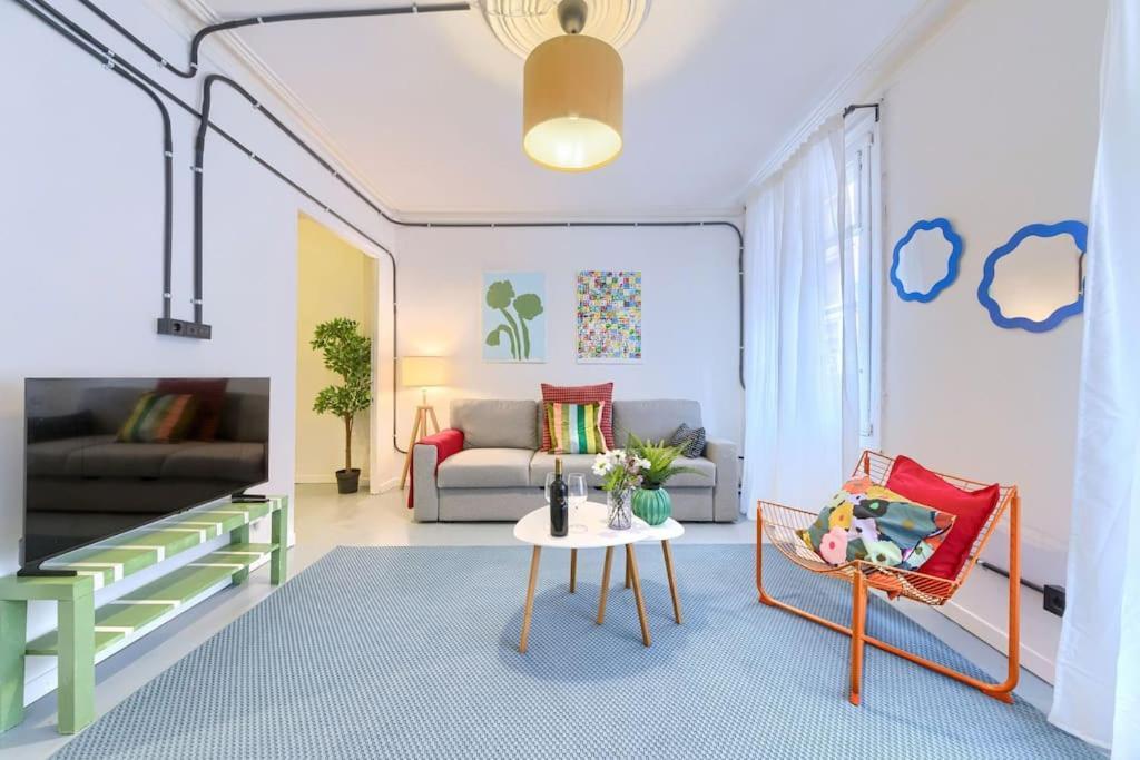 Urban Colors By Next Stop Apartment *